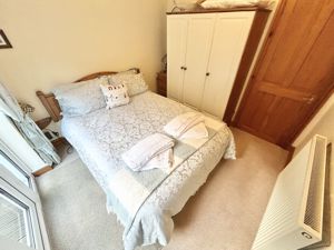 Photo 19- click for photo gallery